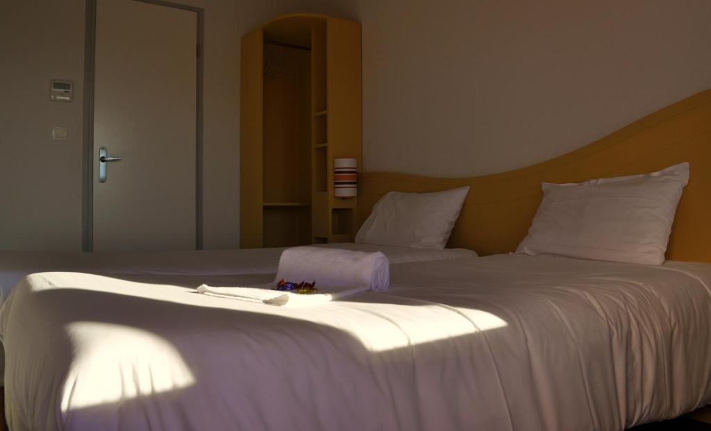 Couett'Hotel Oloron Sainte Marie Habitación foto